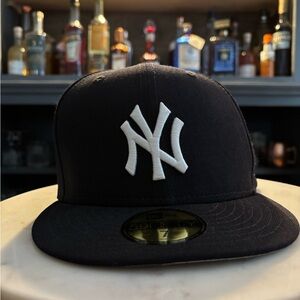 New Era Black 59FIFTY Yankee hat